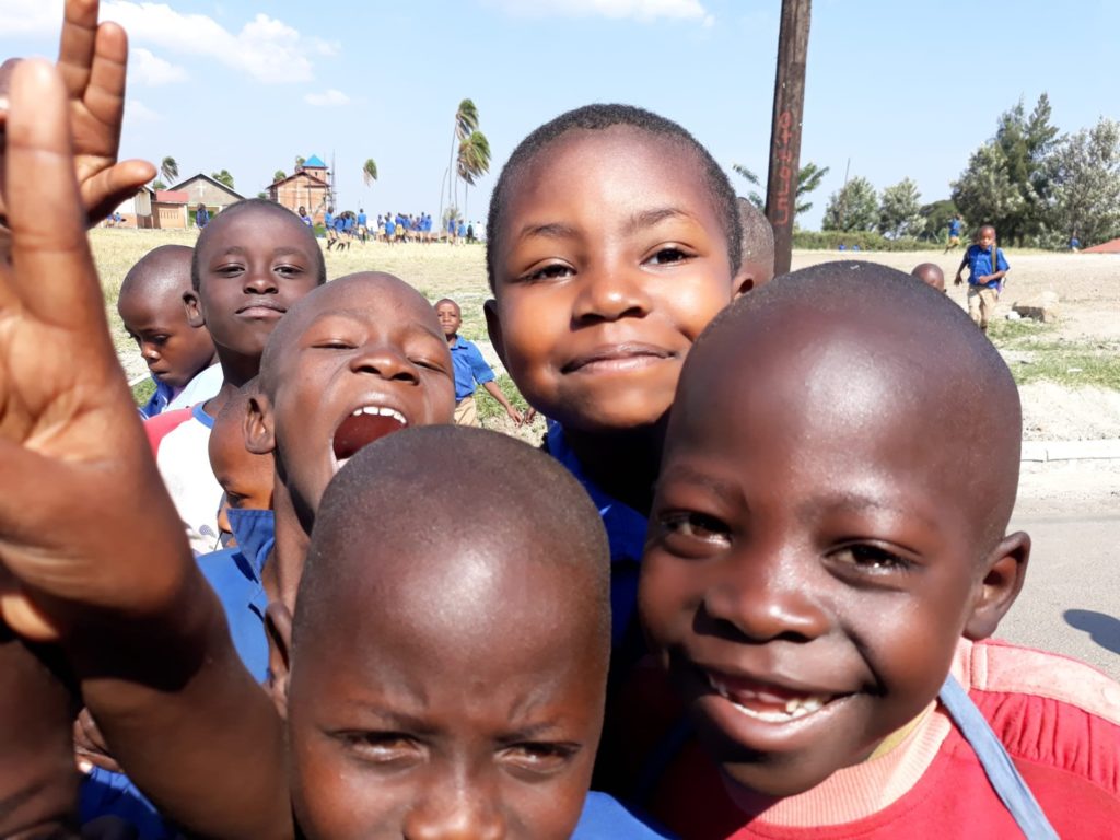 FONDS D’ÉTUDES « J’AIDE UN ENFANT » AU RWANDA
